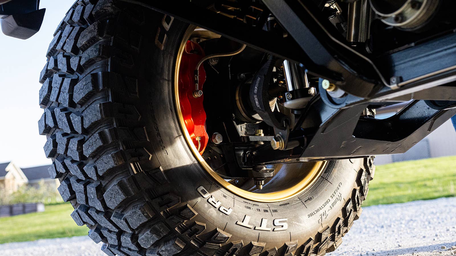 Ringbrothers' 1972 Chevy K5 Blazer Bully