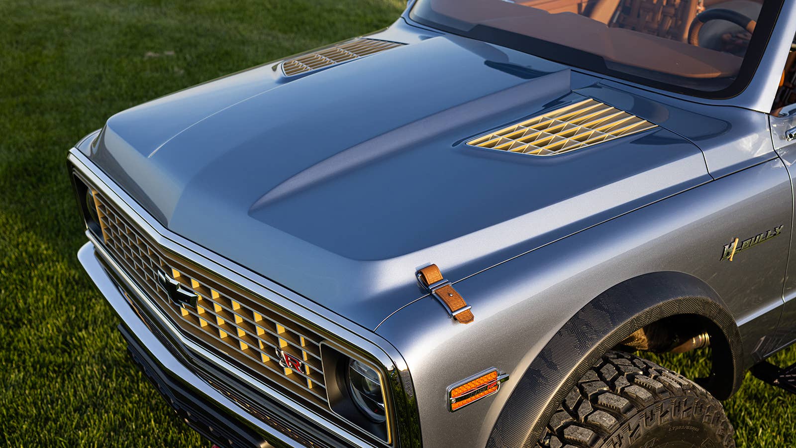 Ringbrothers' 1972 Chevy K5 Blazer Bully