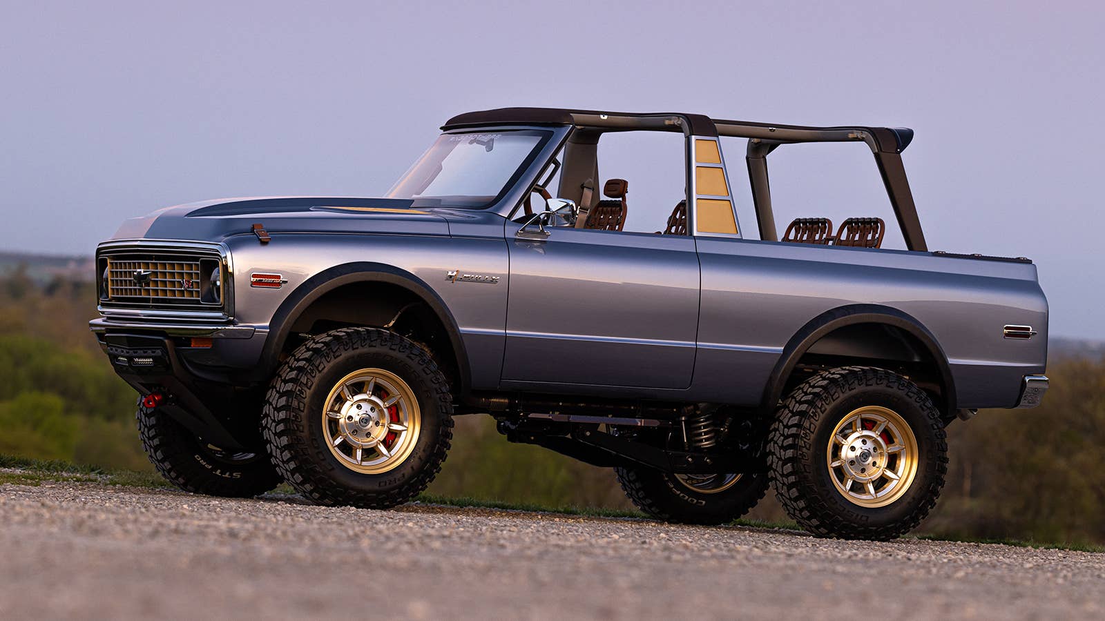 Ringbrothers' 1972 Chevy K5 Blazer Bully