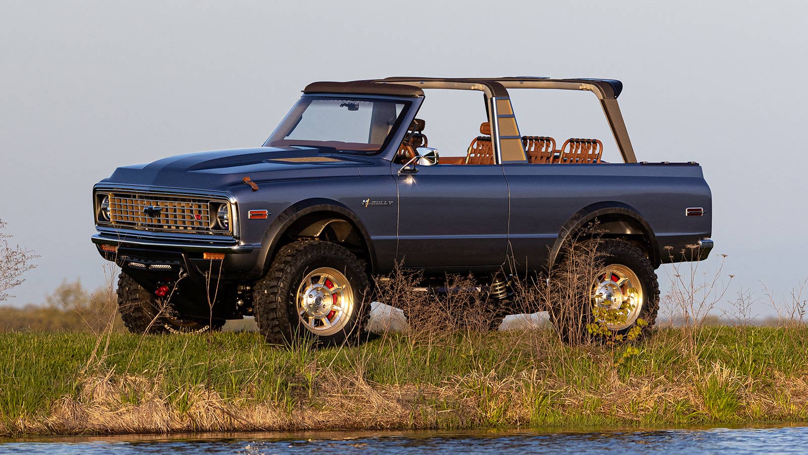 Ringbrothers' 1972 Chevy K5 Blazer Bully