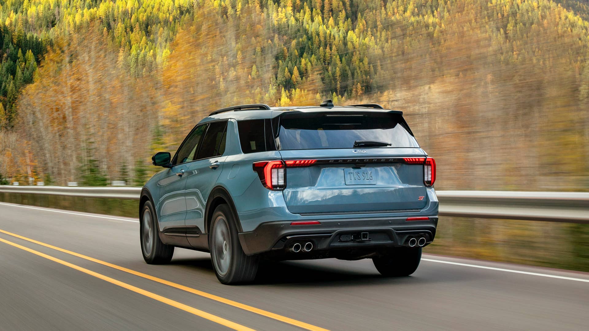 2025 Ford Explorer makes its public debut in Chicago - Autoblog
