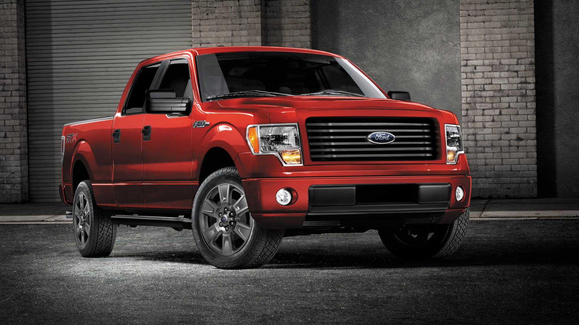 Ford SmartLink provides owners of 2010 – 2016 model-year Ford and Lincoln vehicles not equipped with a modem access to a wide array of connectivity features through the new platform