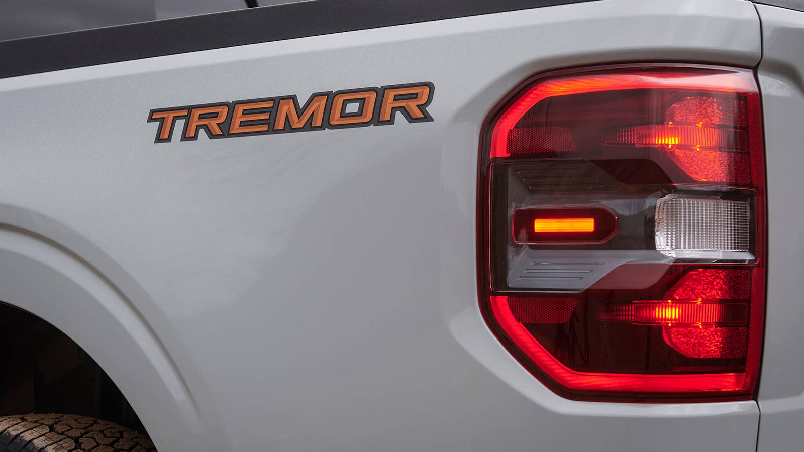 2023 Ford Maverick Tremor rear lights