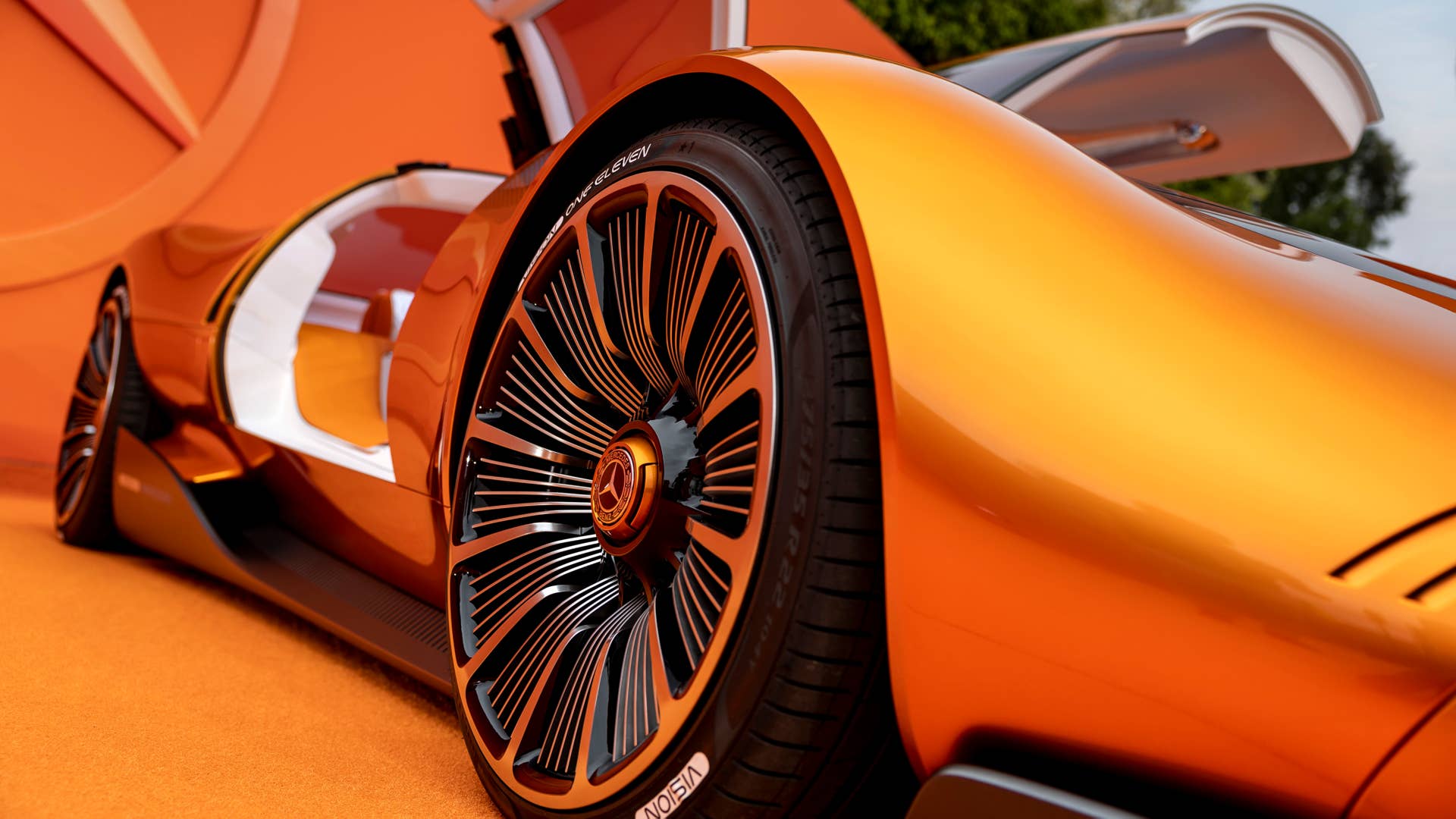 Vision One-Eleven: Mit dem Mercedes-Benz Vision One-Eleven präsentiert Mercedes-Benz eine neue Sportwagenstudie, die eine höchst dynamische Formensprache mit innovativer, vollelektrischer Antriebstechnologie kombiniert. // Mercedes-Benz presents a new sports car study. The Vision One-Eleven combines a highly dynamic design language with innovative all-electric powertrain technology.