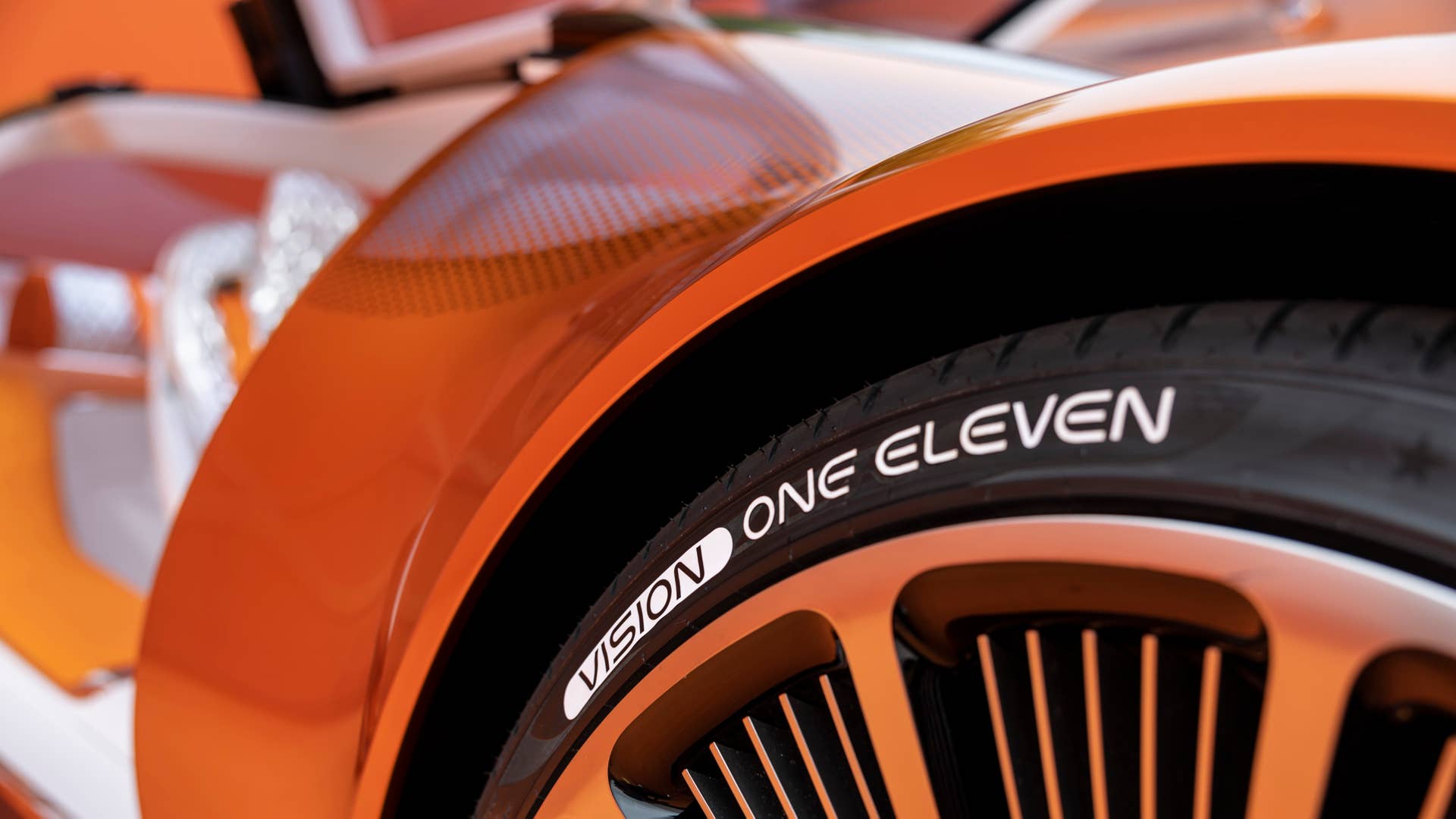 Vision One-Eleven: Mit dem Mercedes-Benz Vision One-Eleven präsentiert Mercedes-Benz eine neue Sportwagenstudie, die eine höchst dynamische Formensprache mit innovativer, vollelektrischer Antriebstechnologie kombiniert. // Mercedes-Benz presents a new sports car study. The Vision One-Eleven combines a highly dynamic design language with innovative all-electric powertrain technology.