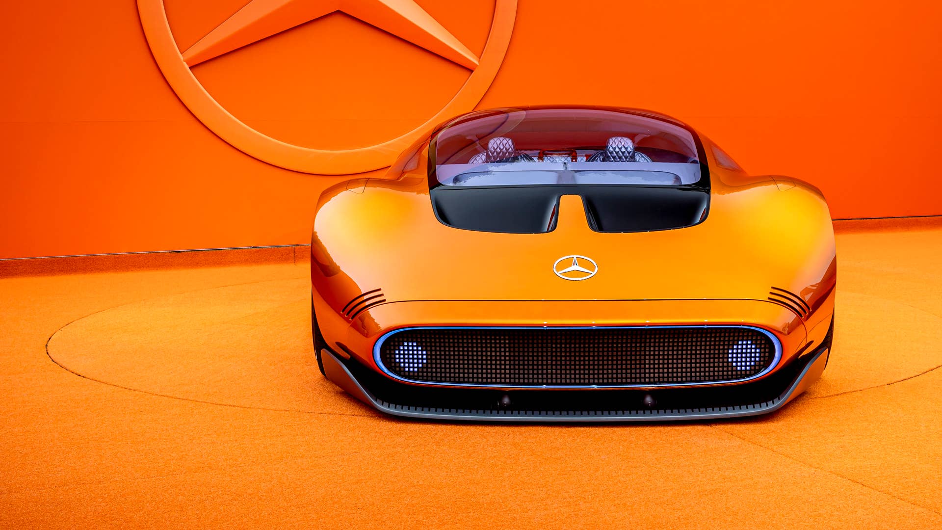 Vision One-Eleven: Mit dem Mercedes-Benz Vision One-Eleven präsentiert Mercedes-Benz eine neue Sportwagenstudie, die eine höchst dynamische Formensprache mit innovativer, vollelektrischer Antriebstechnologie kombiniert. // Mercedes-Benz presents a new sports car study. The Vision One-Eleven combines a highly dynamic design language with innovative all-electric powertrain technology.