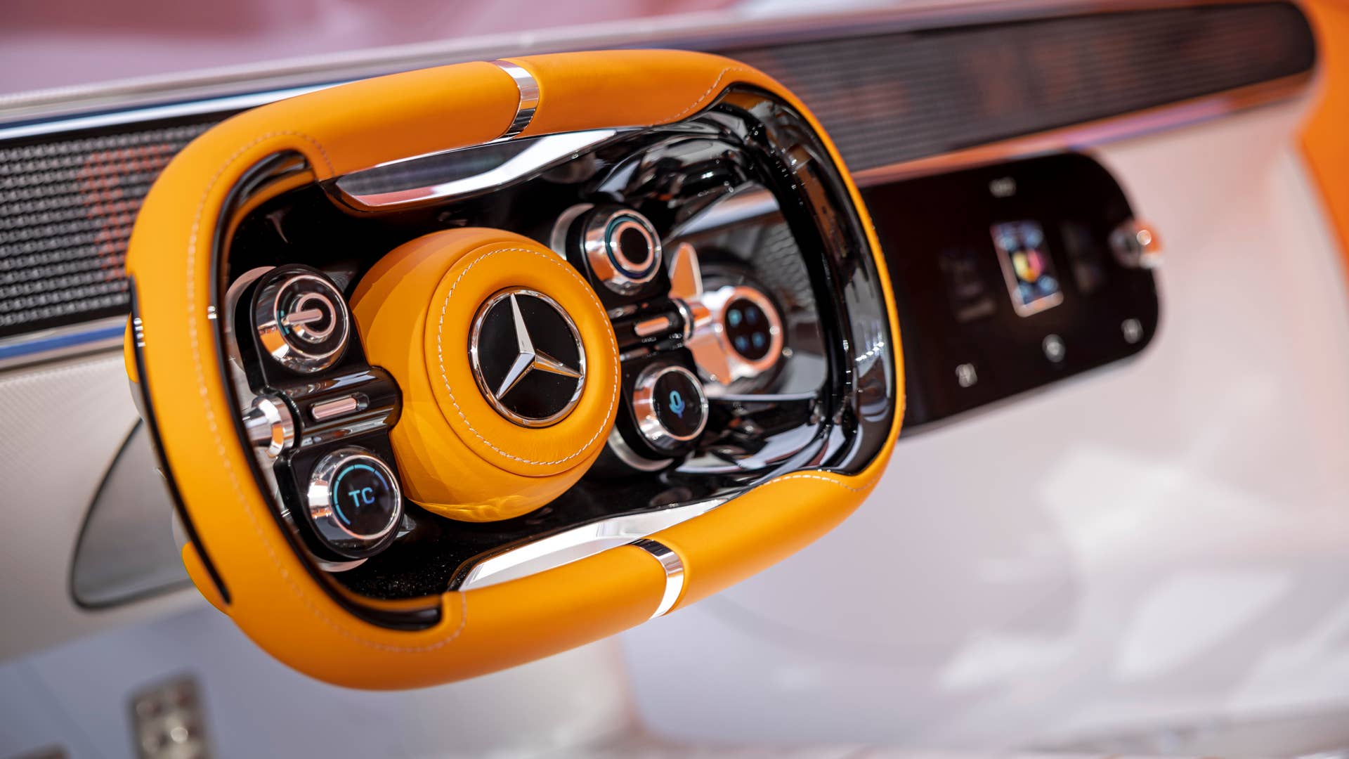 Vision One-Eleven: Mit dem Mercedes-Benz Vision One-Eleven präsentiert Mercedes-Benz eine neue Sportwagenstudie, die eine höchst dynamische Formensprache mit innovativer, vollelektrischer Antriebstechnologie kombiniert. // Mercedes-Benz presents a new sports car study. The Vision One-Eleven combines a highly dynamic design language with innovative all-electric powertrain technology.