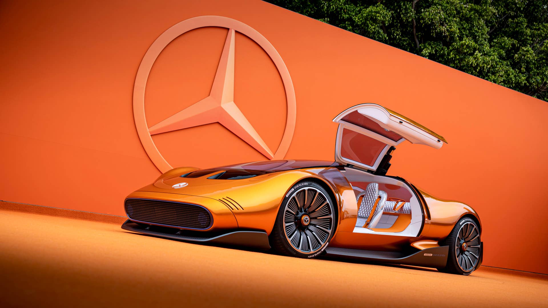 Vision One-Eleven: Mit dem Mercedes-Benz Vision One-Eleven präsentiert Mercedes-Benz eine neue Sportwagenstudie, die eine höchst dynamische Formensprache mit innovativer, vollelektrischer Antriebstechnologie kombiniert. // Mercedes-Benz presents a new sports car study. The Vision One-Eleven combines a highly dynamic design language with innovative all-electric powertrain technology.