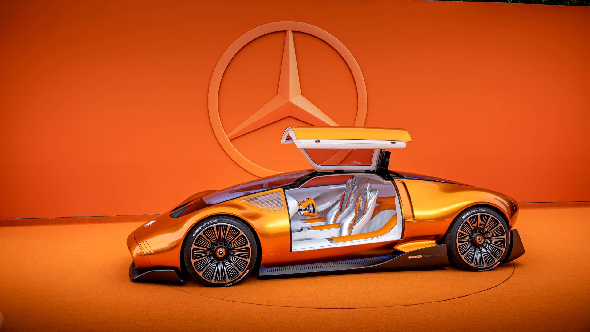 Vision One-Eleven: Mit dem Mercedes-Benz Vision One-Eleven präsentiert Mercedes-Benz eine neue Sportwagenstudie, die eine höchst dynamische Formensprache mit innovativer, vollelektrischer Antriebstechnologie kombiniert. // Mercedes-Benz presents a new sports car study. The Vision One-Eleven combines a highly dynamic design language with innovative all-electric powertrain technology.