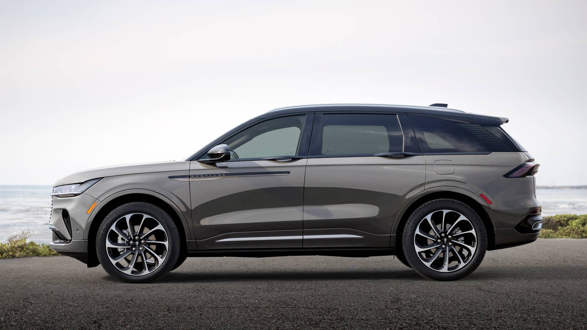2024 Lincoln Nautilus preproduction model shown. Available early 2024. Actual production vehicle may vary.