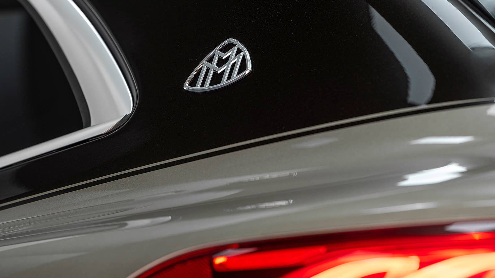 Mercedes-Maybach EQS 680 SUV