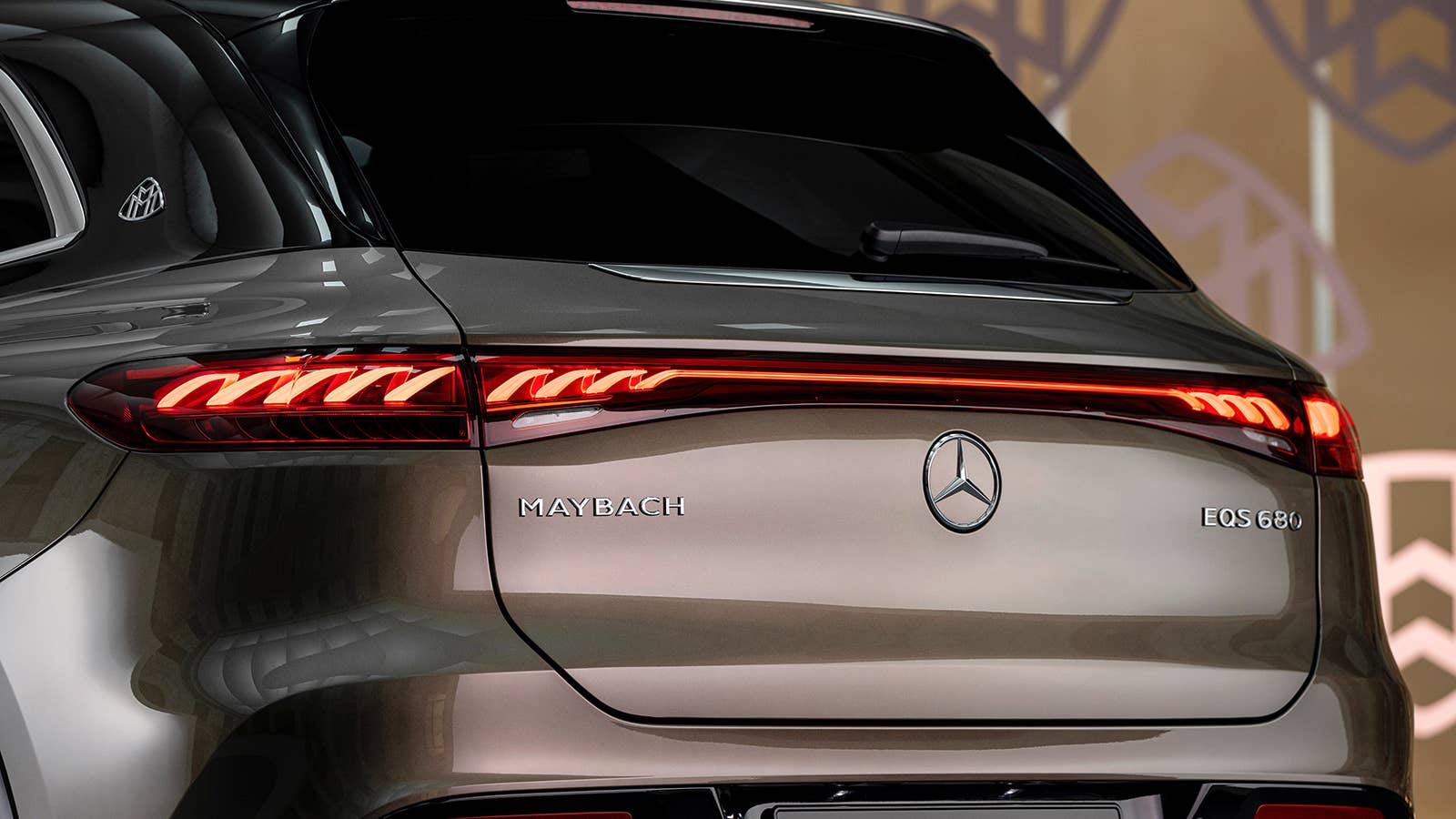 Mercedes-Maybach EQS 680 SUV