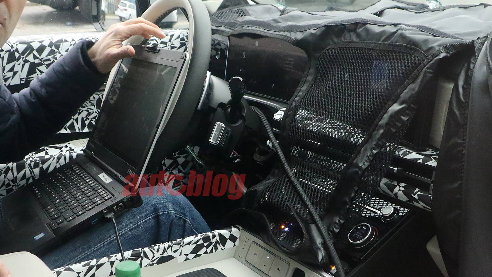 Hyundai Santa Fe prototype