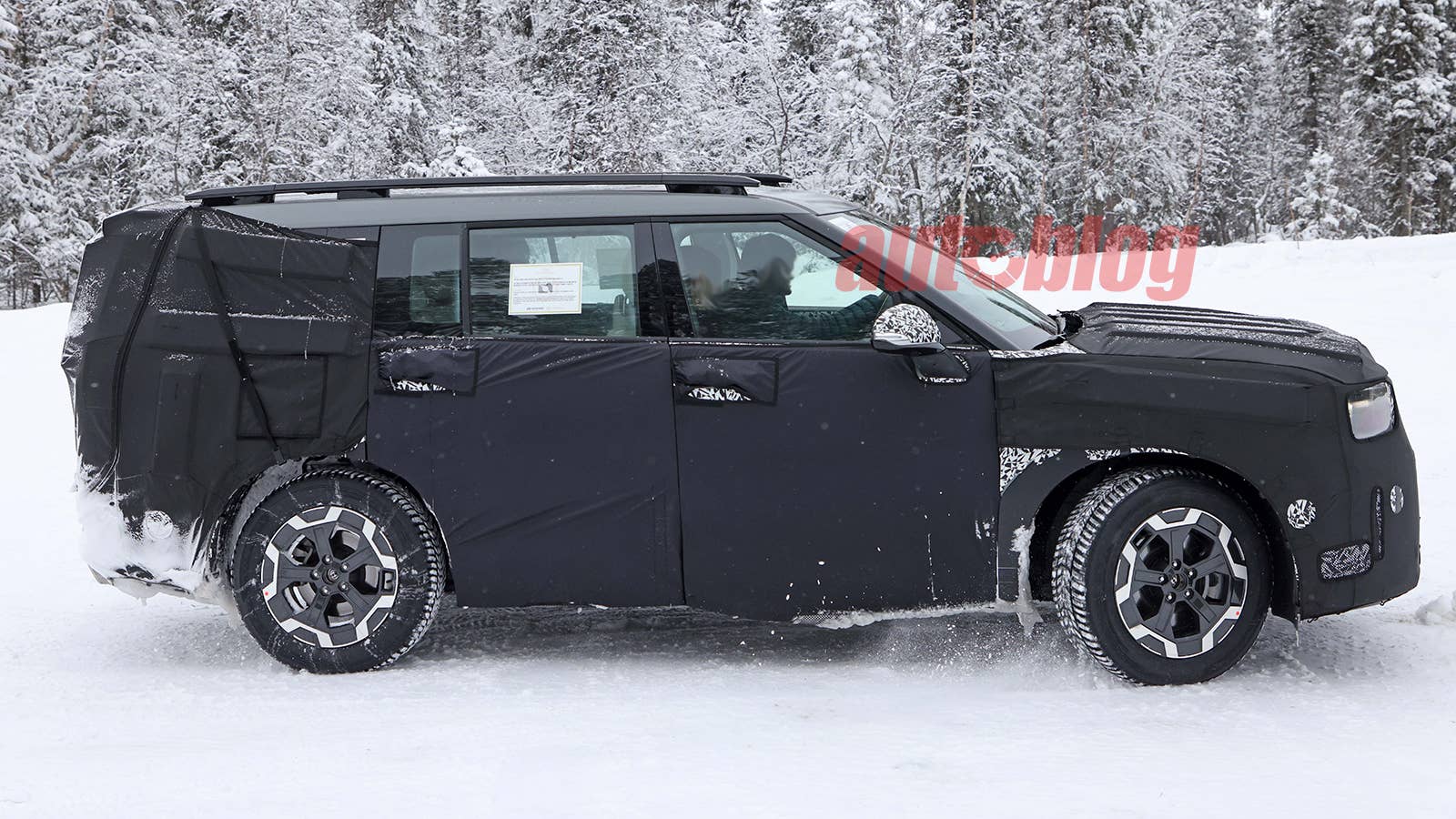 Hyundai Santa Fe prototype