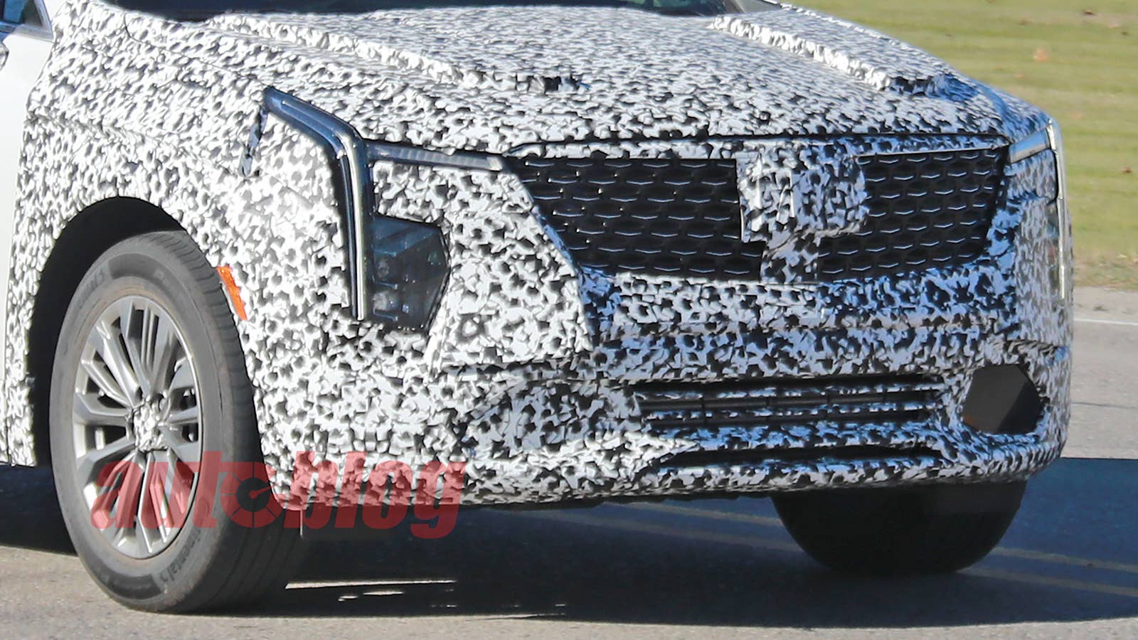 2024 Cadillac XT4 prototype