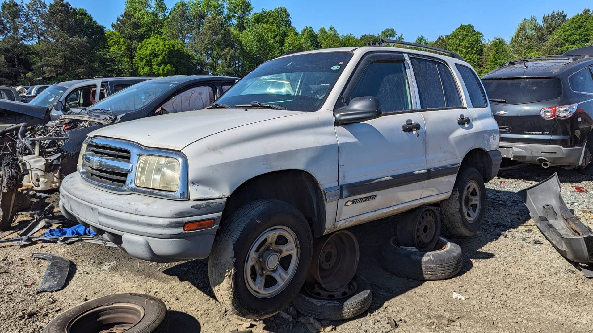 Junkyard Gem: 2003 Chevrolet Tracker - Autoblog
