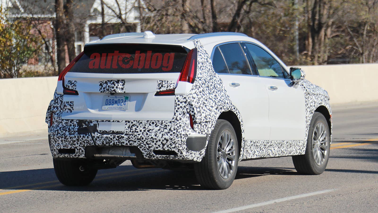 2024 Cadillac XT4 prototype