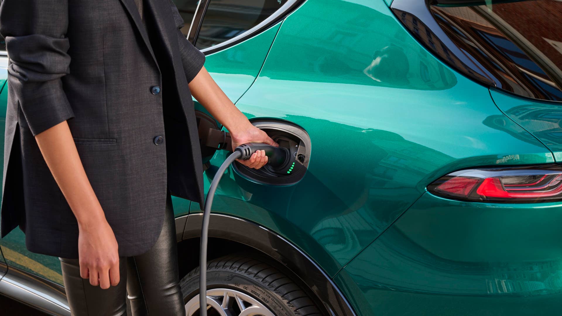 2024 Alfa Romeo Tonale exterior charging plugged in