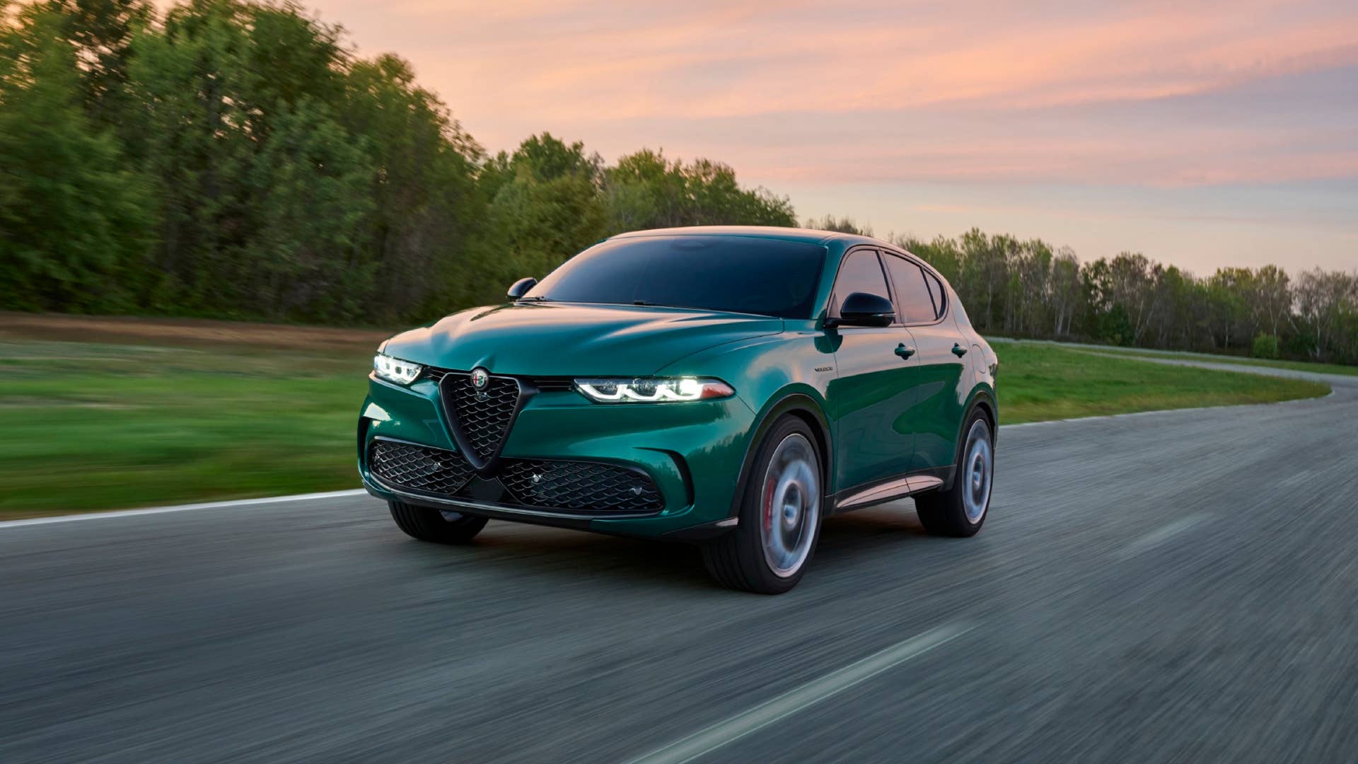 2024 Alfa Romeo Tonale exterior front eye level driving