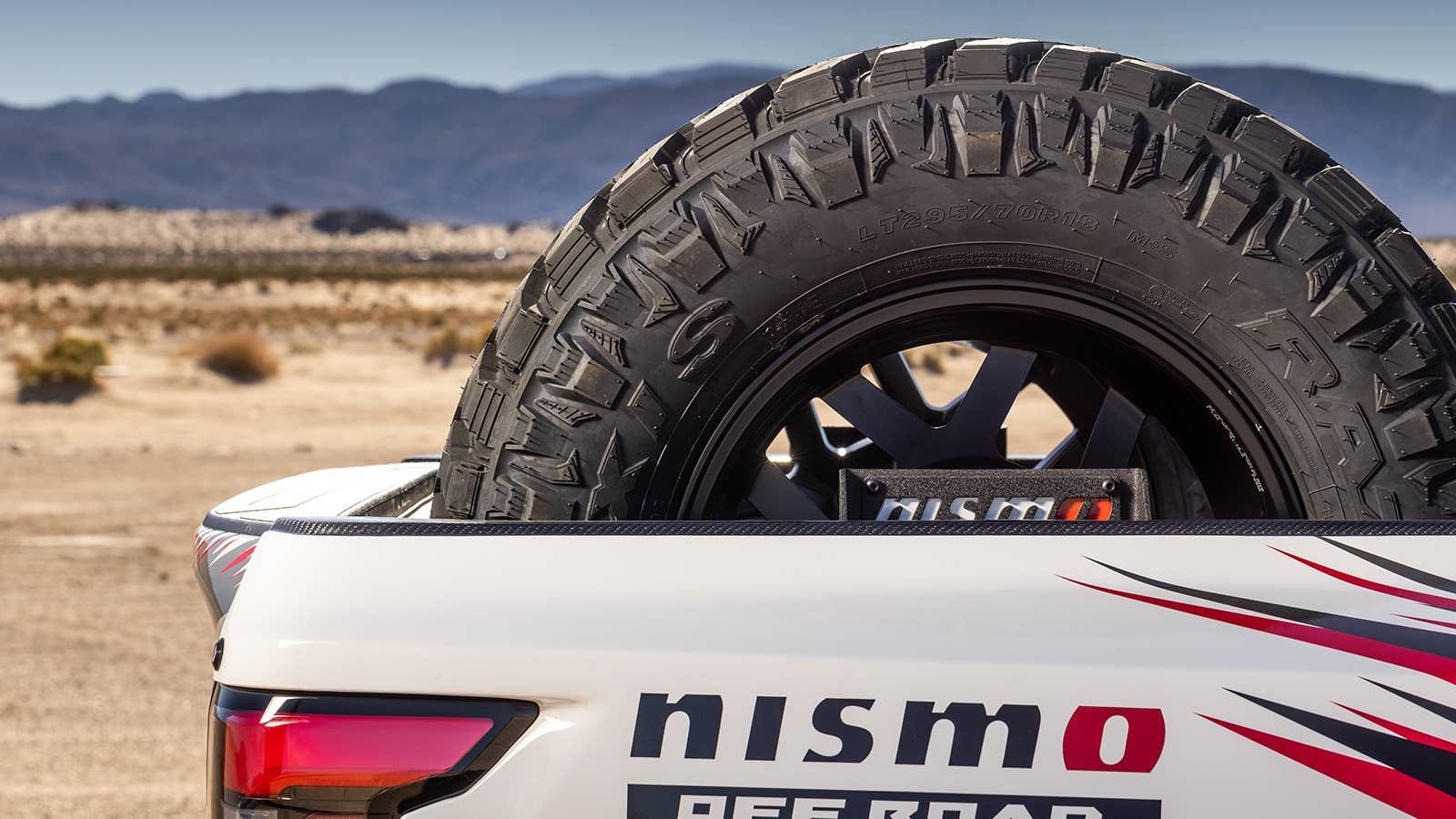 Nismo Off Road Frontier V8 concept