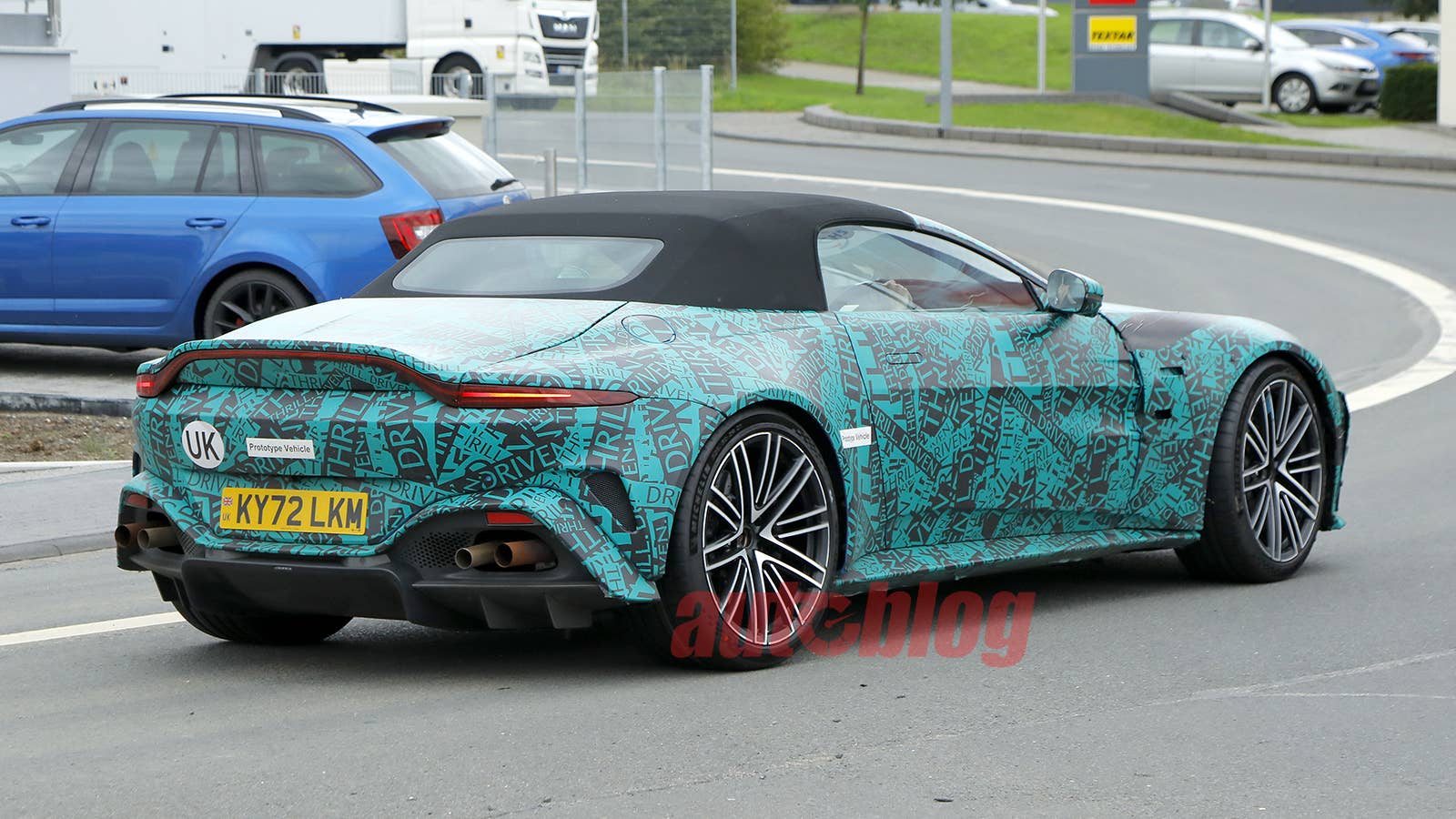Aston Martin Vantage Volante prototype
