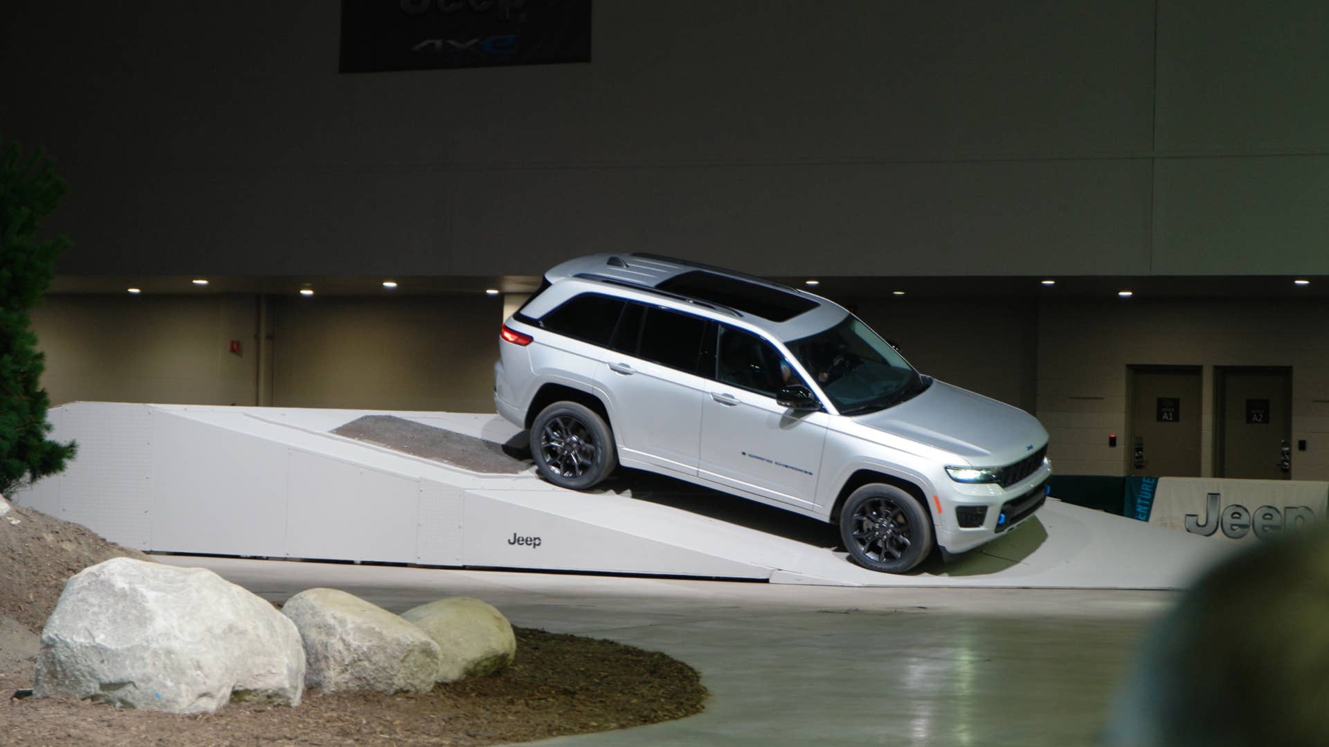 2023 Jeep Grand Cherokee 4xe 30th Anniversary Edition