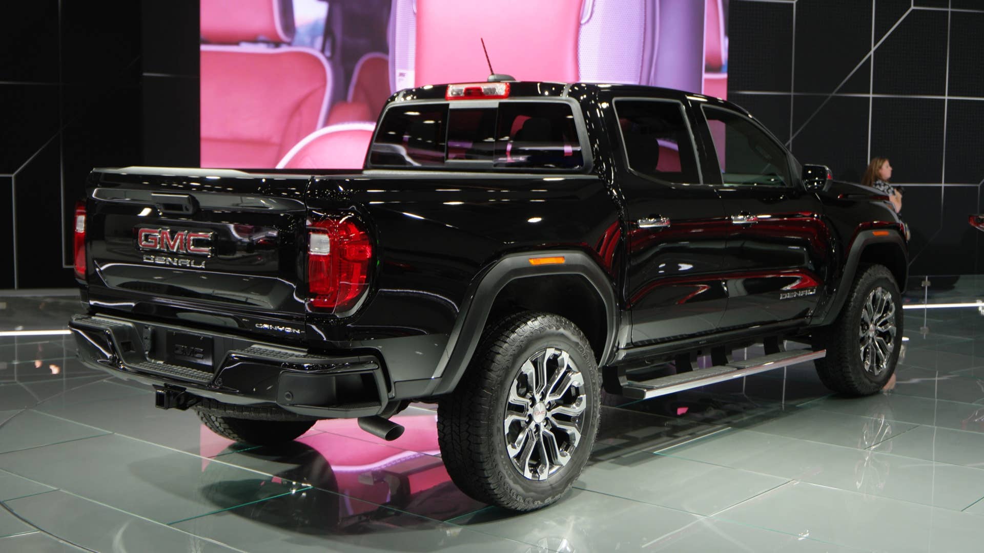 2023 GMC Canyon