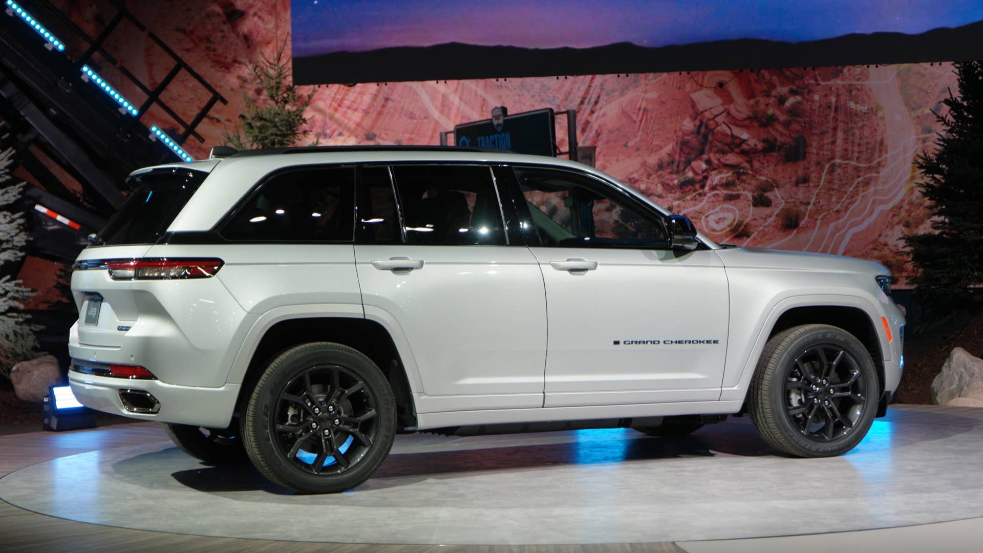 2023 Jeep Grand Cherokee 4xe 30th Anniversary Edition