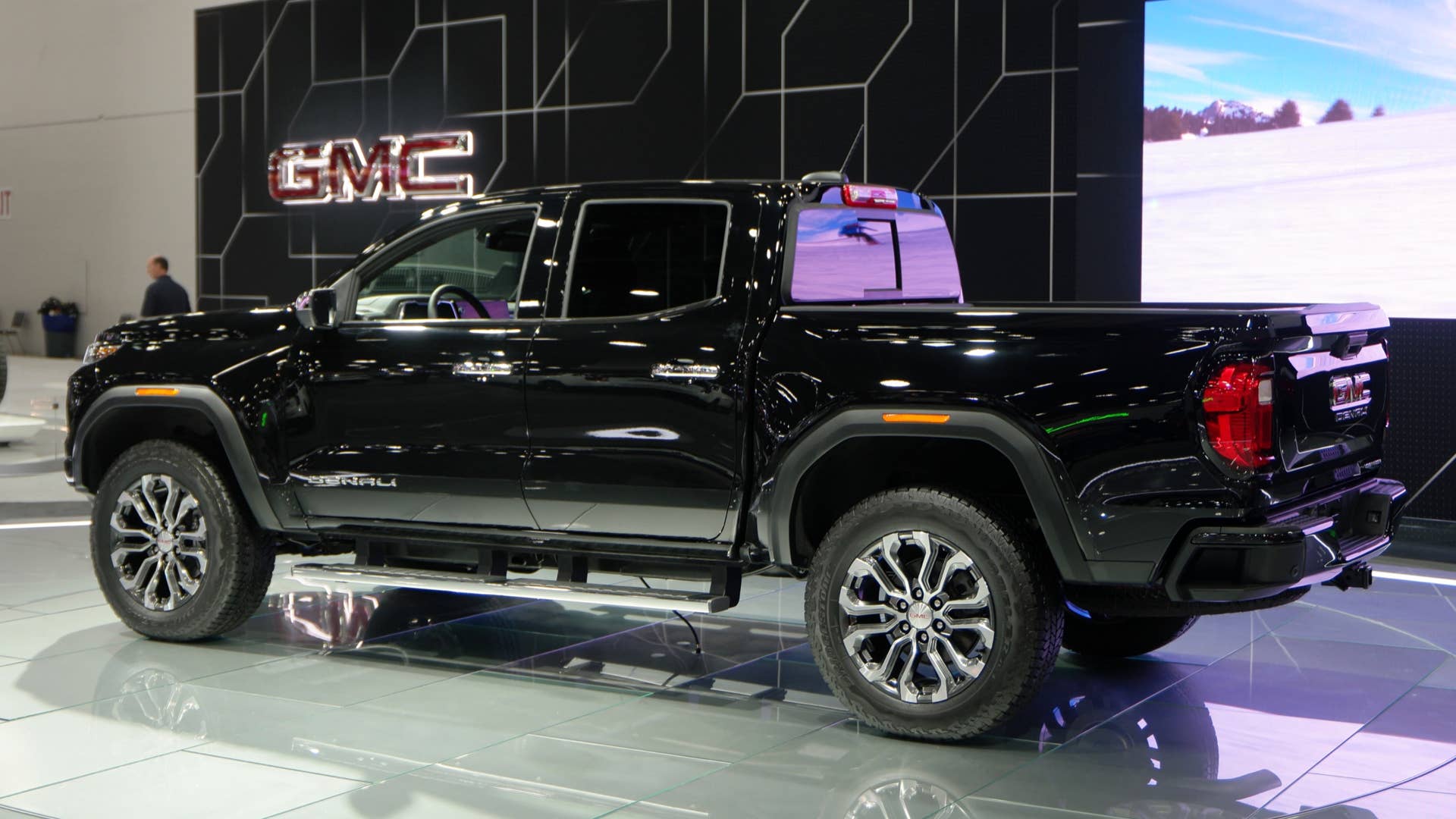 2023 GMC Canyon