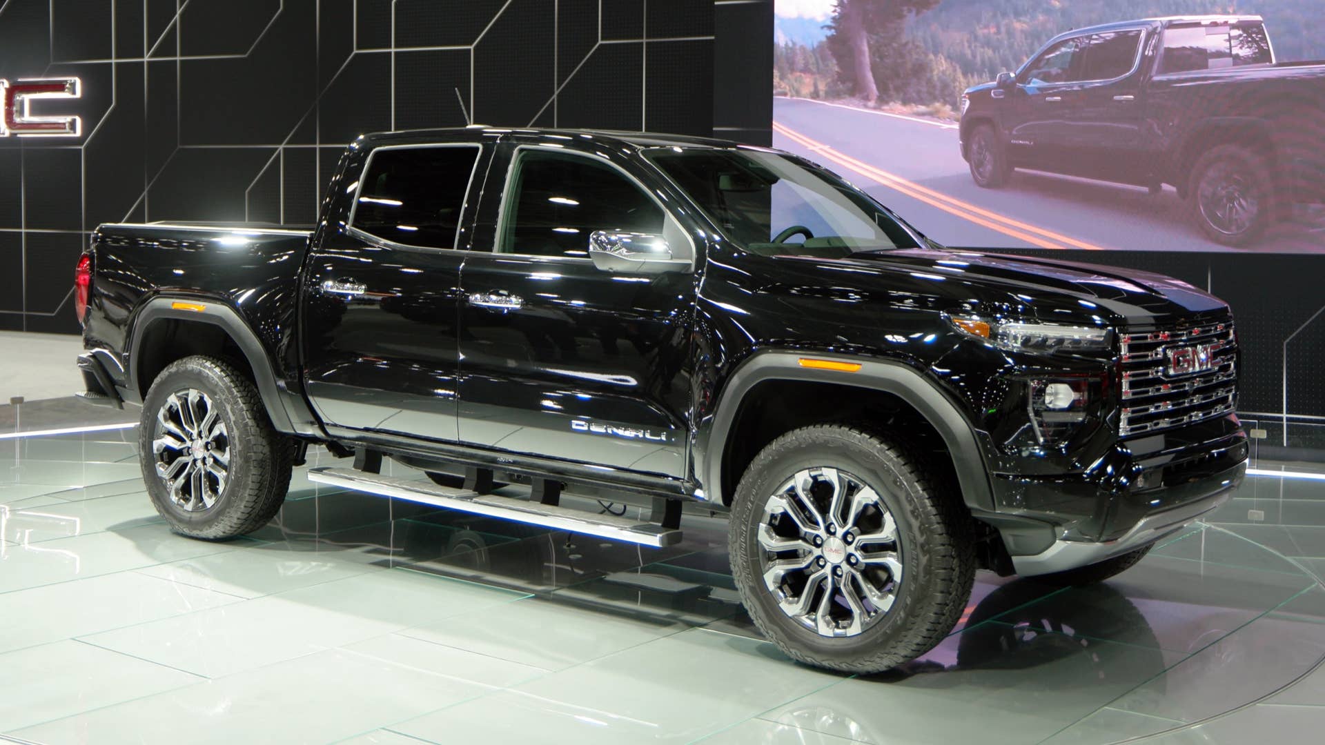 2023 GMC Canyon