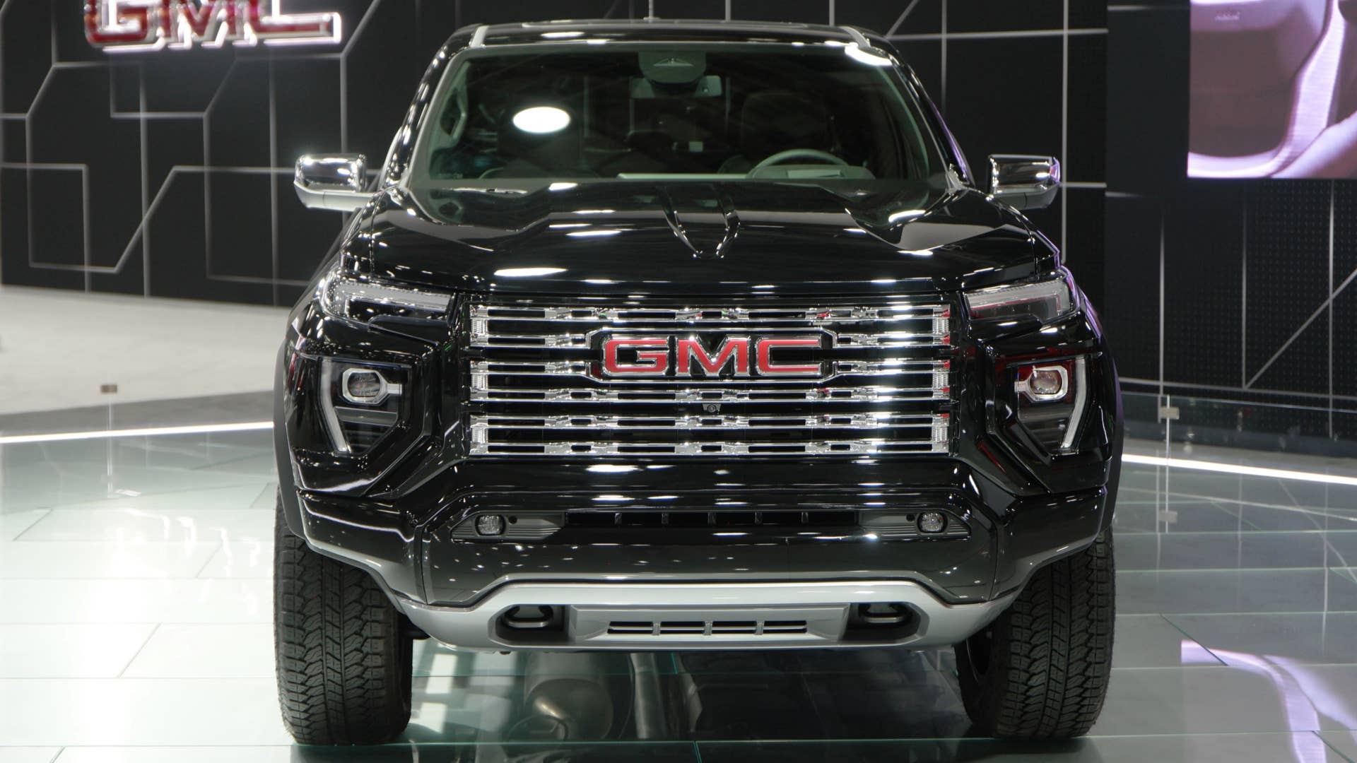 2023 GMC Canyon