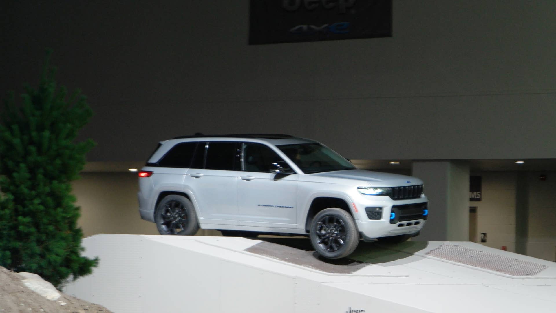 2023 Jeep Grand Cherokee 4xe 30th Anniversary Edition