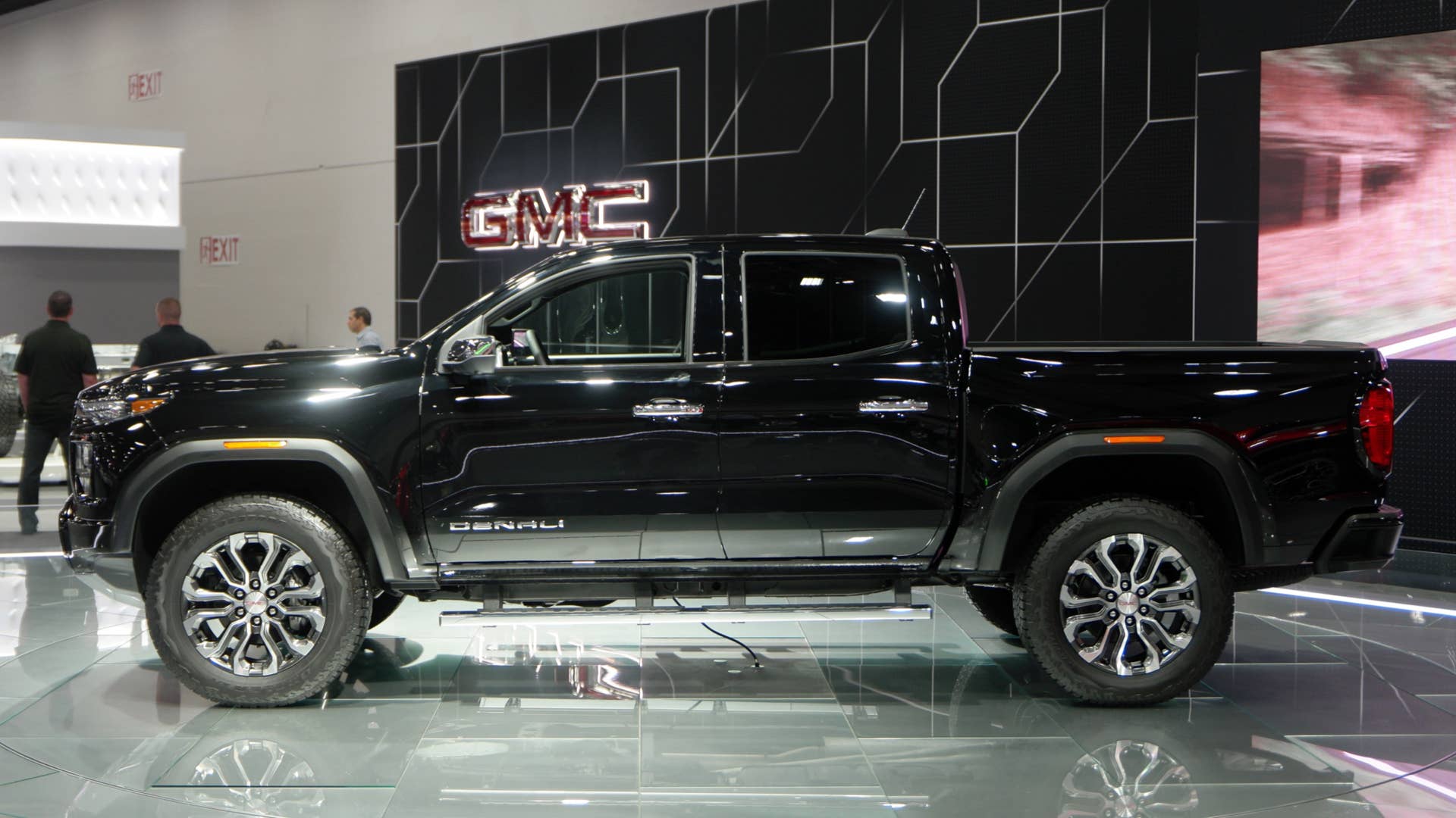 2023 GMC Canyon