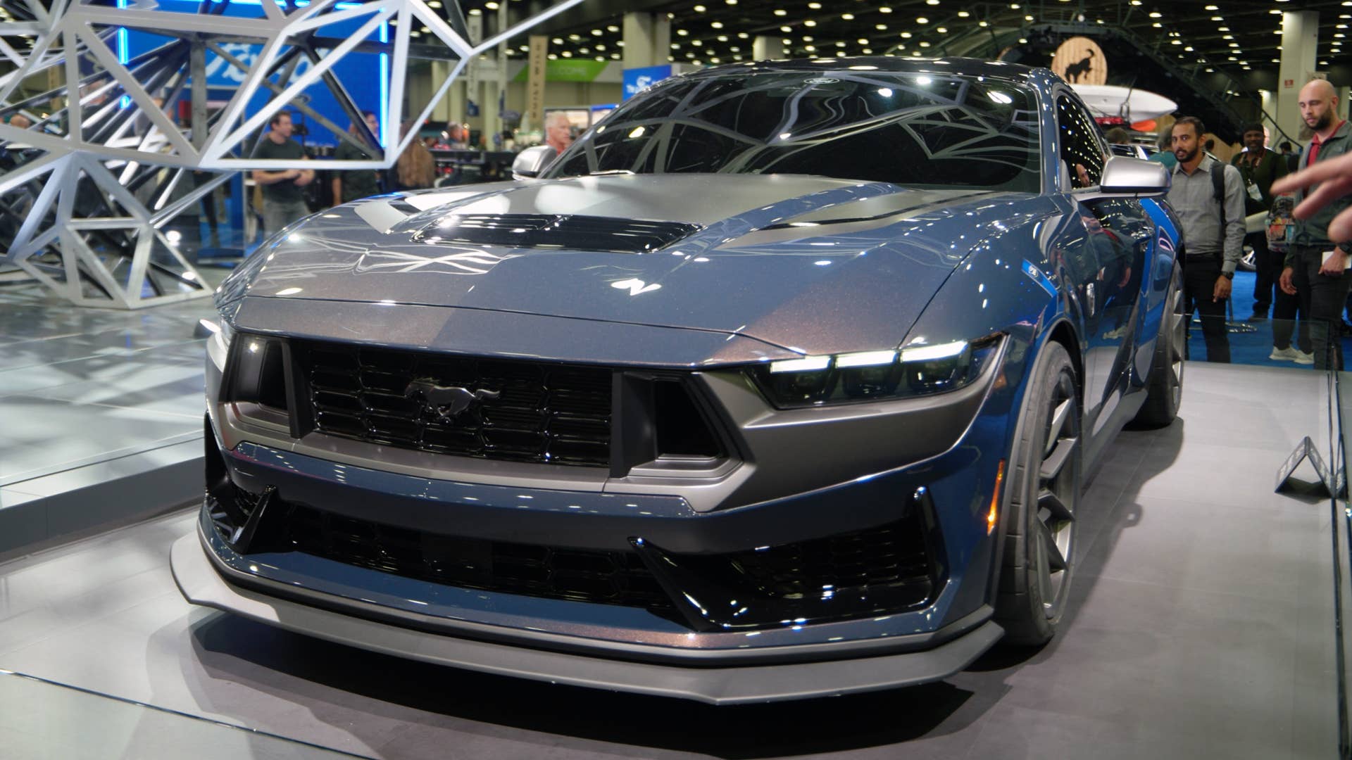 Ford Mustang Dark Horse