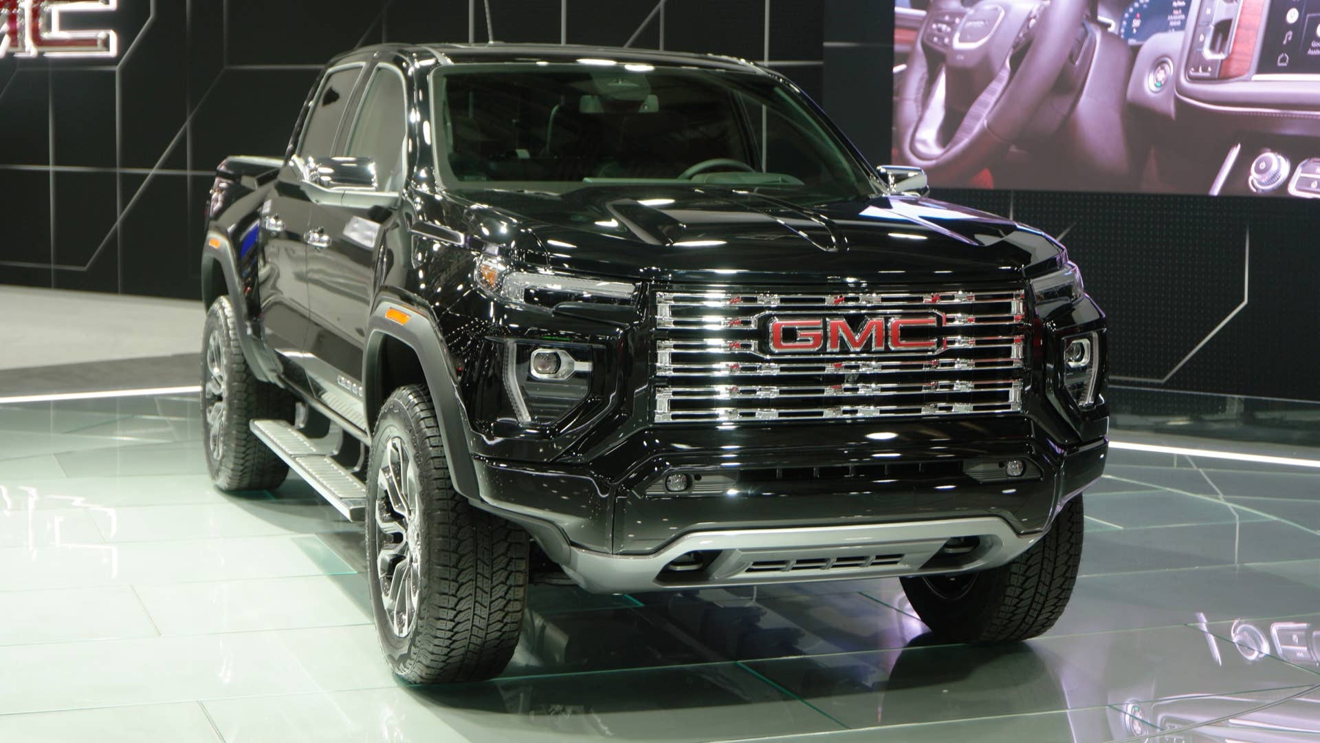 2023 GMC Canyon