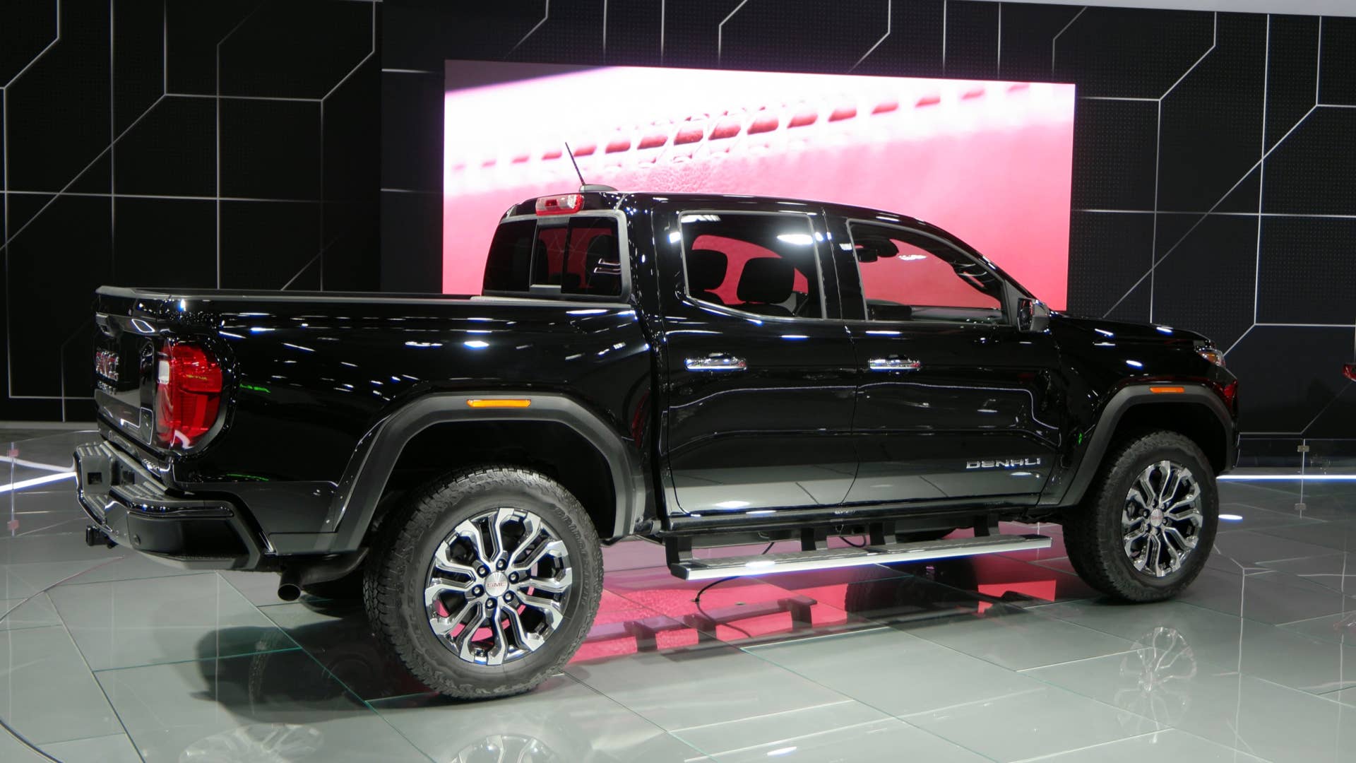 2023 GMC Canyon