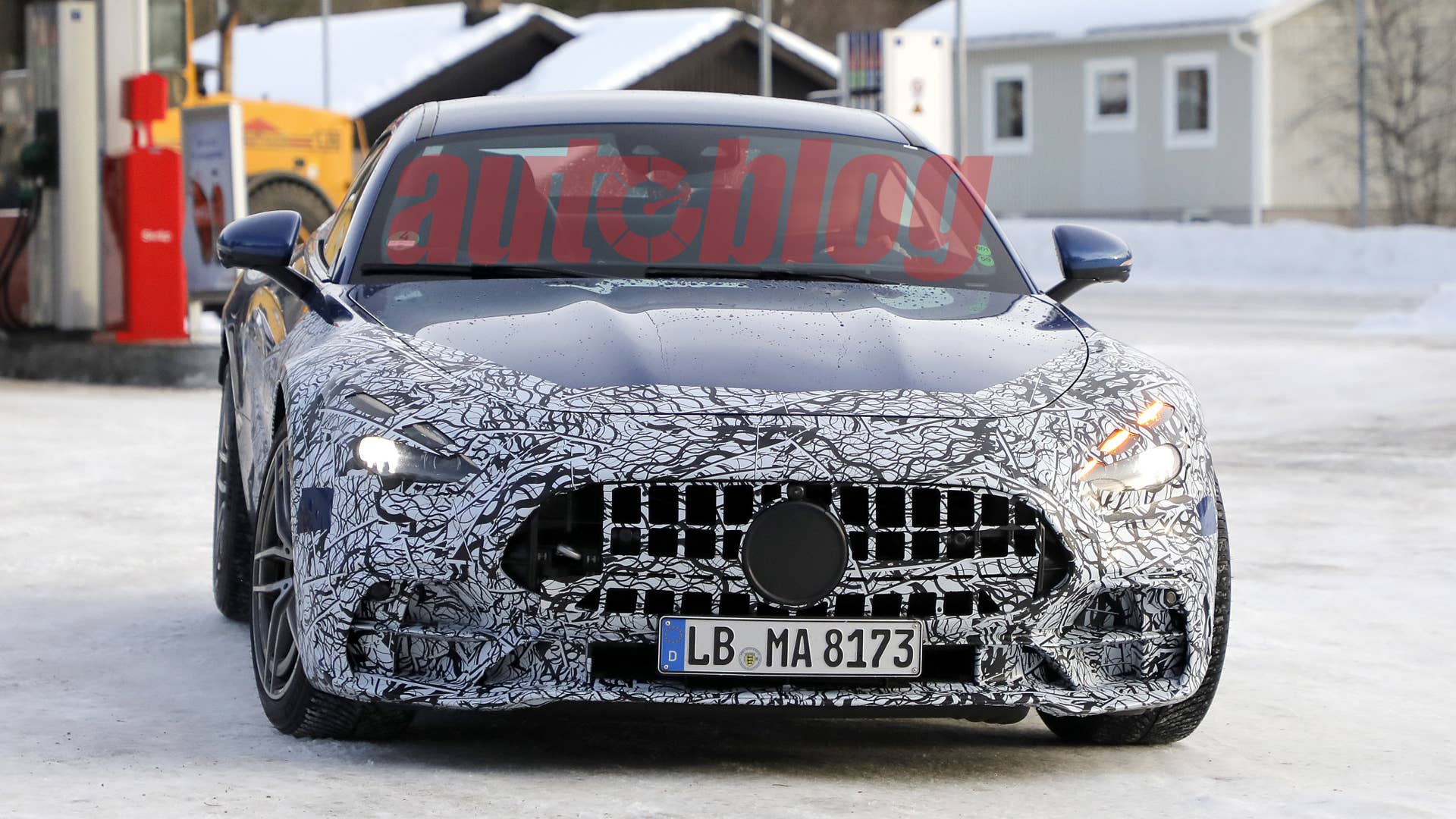 Spy shot of secretly tested future car