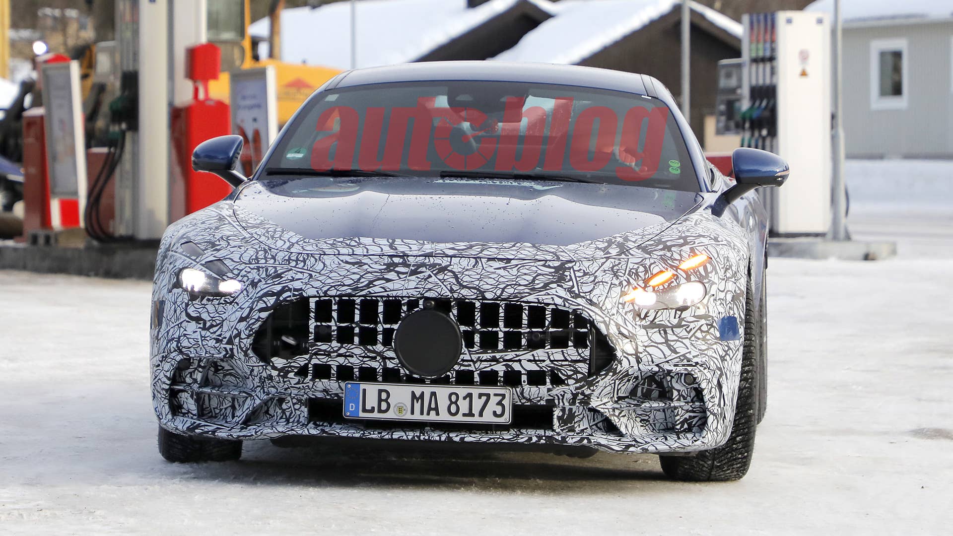 Spy shot of secretly tested future car