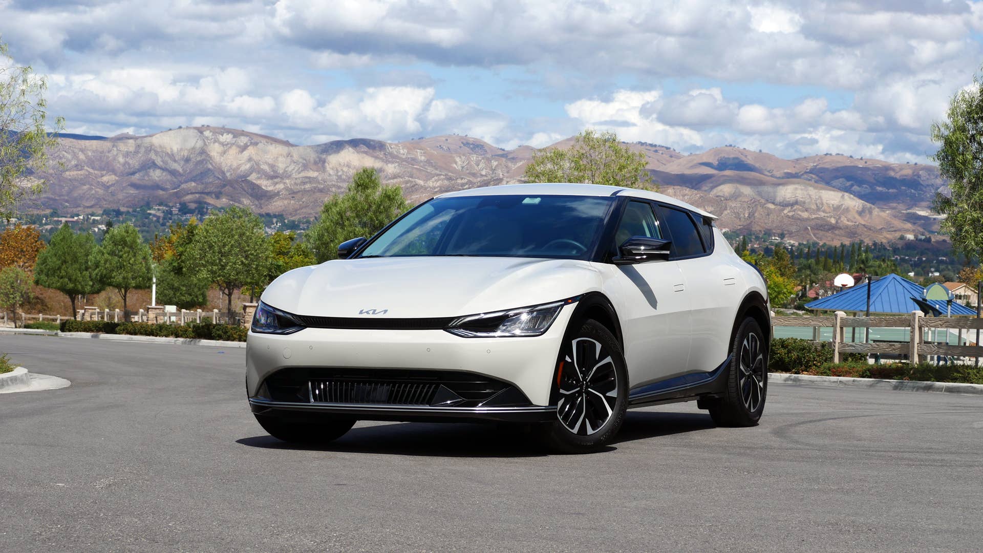 2023 Kia EV6 Review: Just as practical as it's cool (and it's really ...