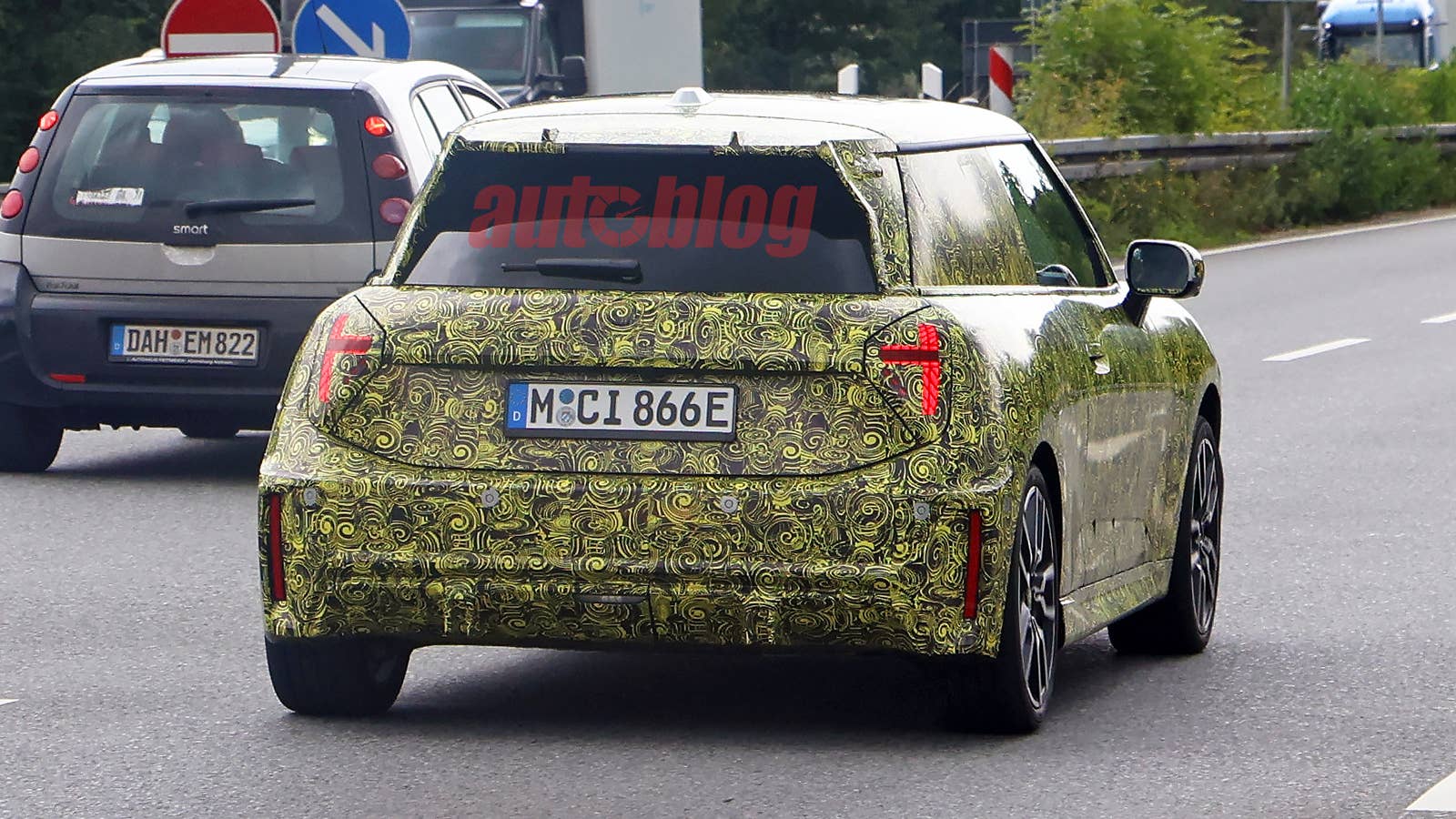 Mini John Cooper Works EV