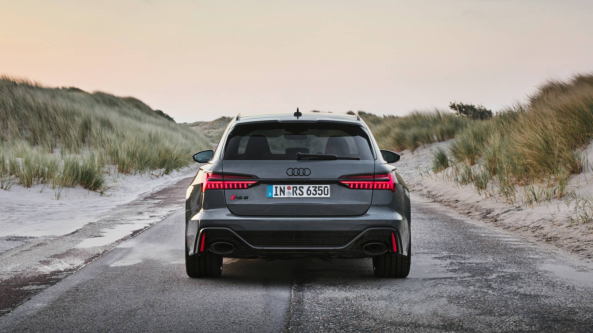 Static photo, Colour: Nimbus grey in Pearl Effect