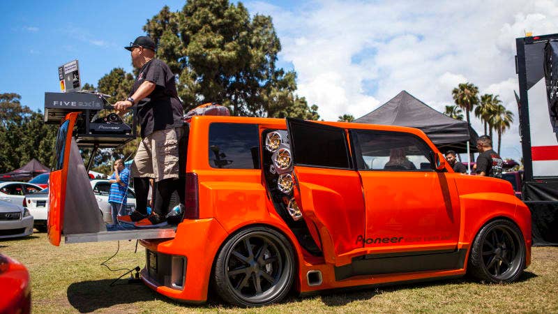 2004 scion xb five axis dj booth long beach