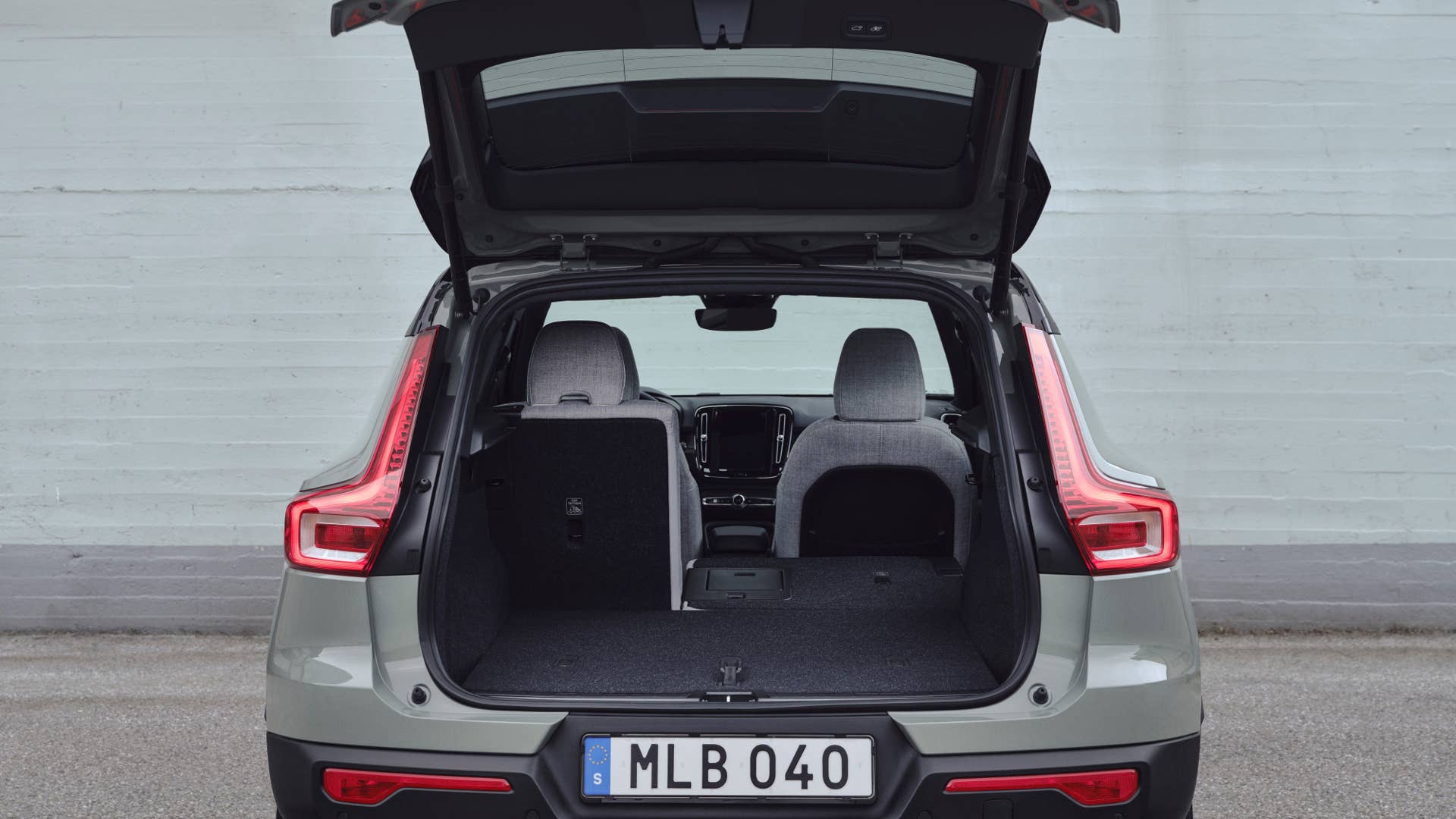 XC40 Recharge Twin, Sage Green
