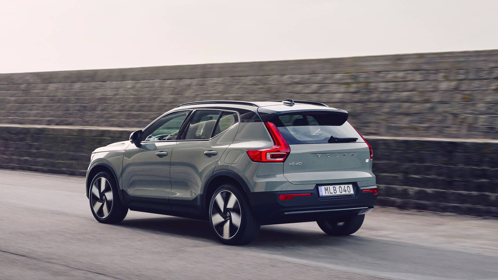 XC40 Recharge Twin, Sage Green