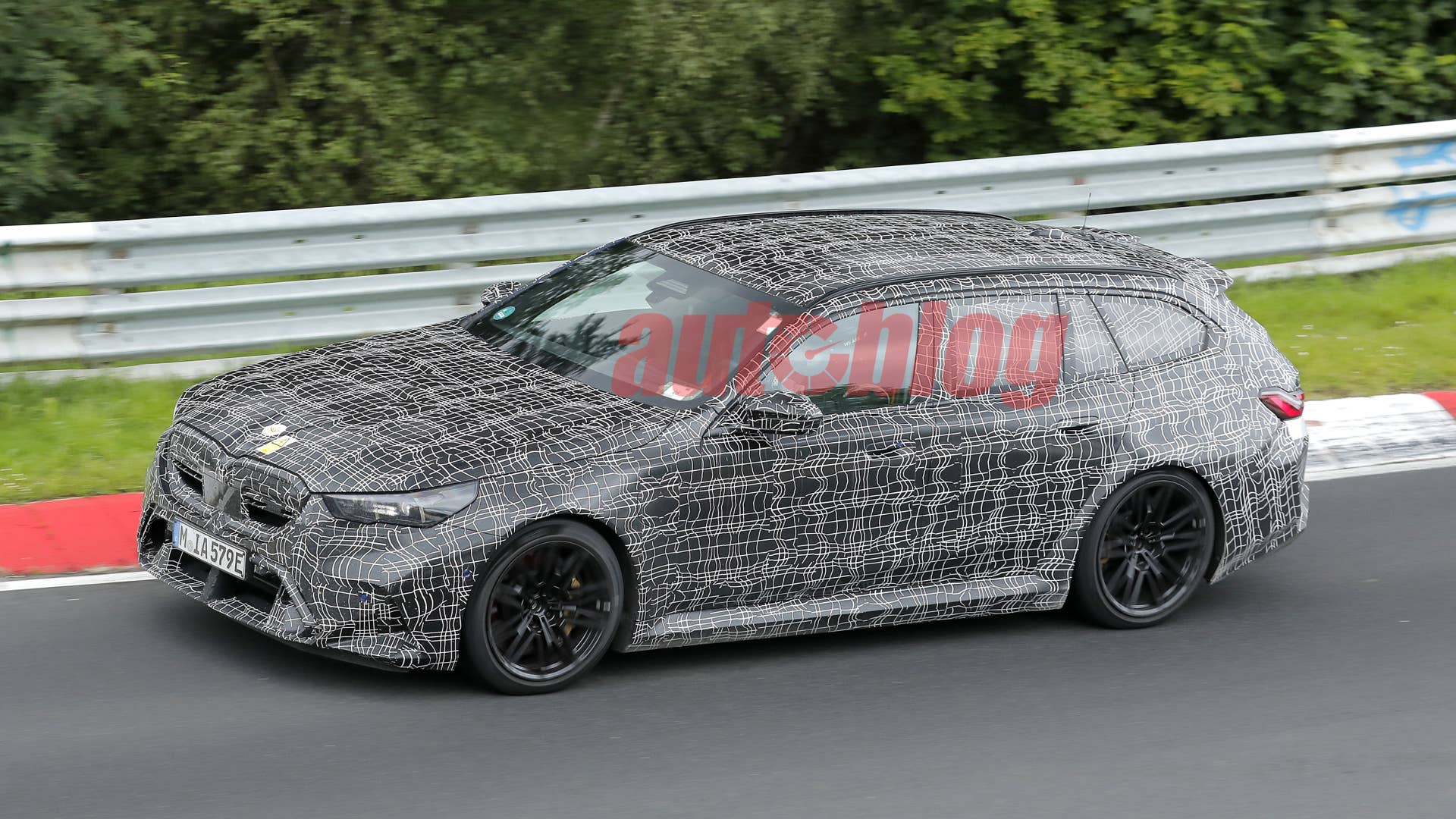 Spy-Shots of Cars - This image has been optimized for a calibrated screen with a Gamma of 2.2 and a colour temperature og 6500°K