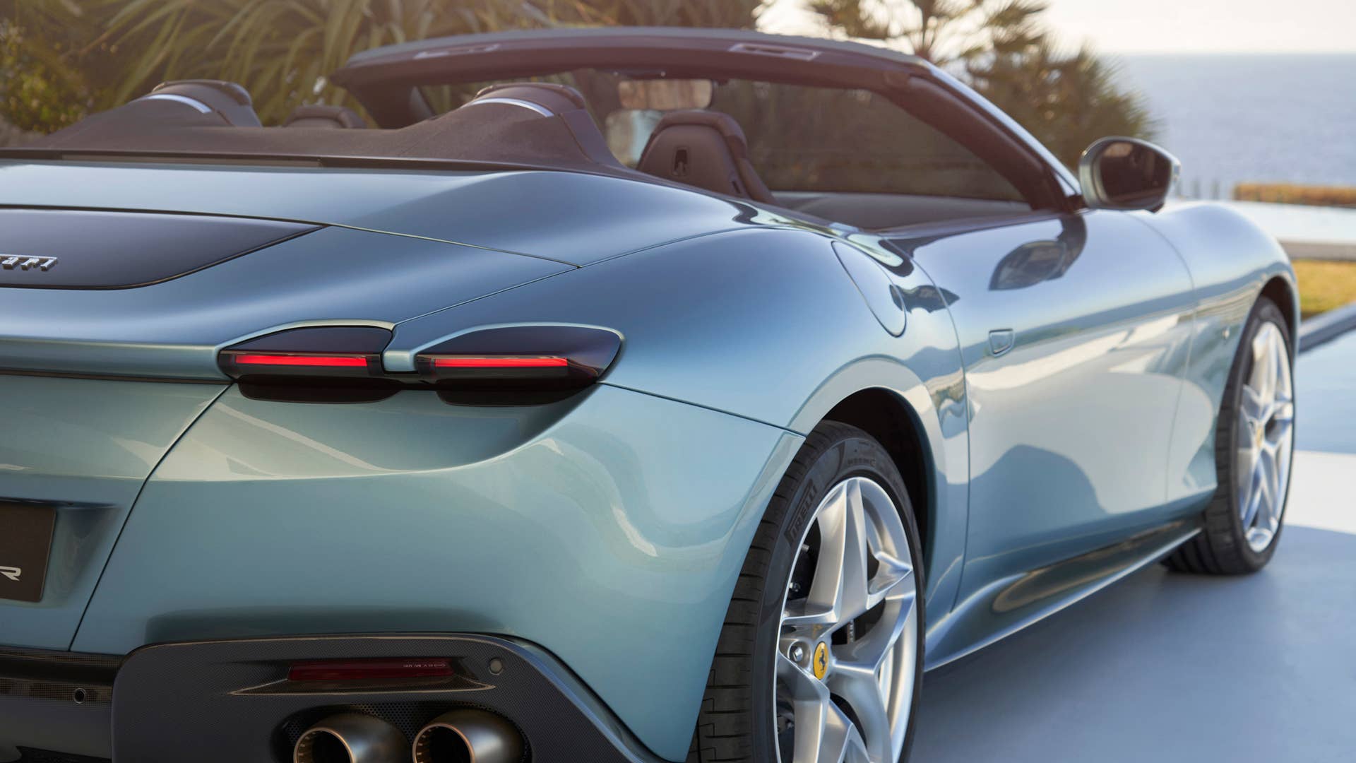 Ferrari Roma Spider returns a front-engined soft top to the lineup ...
