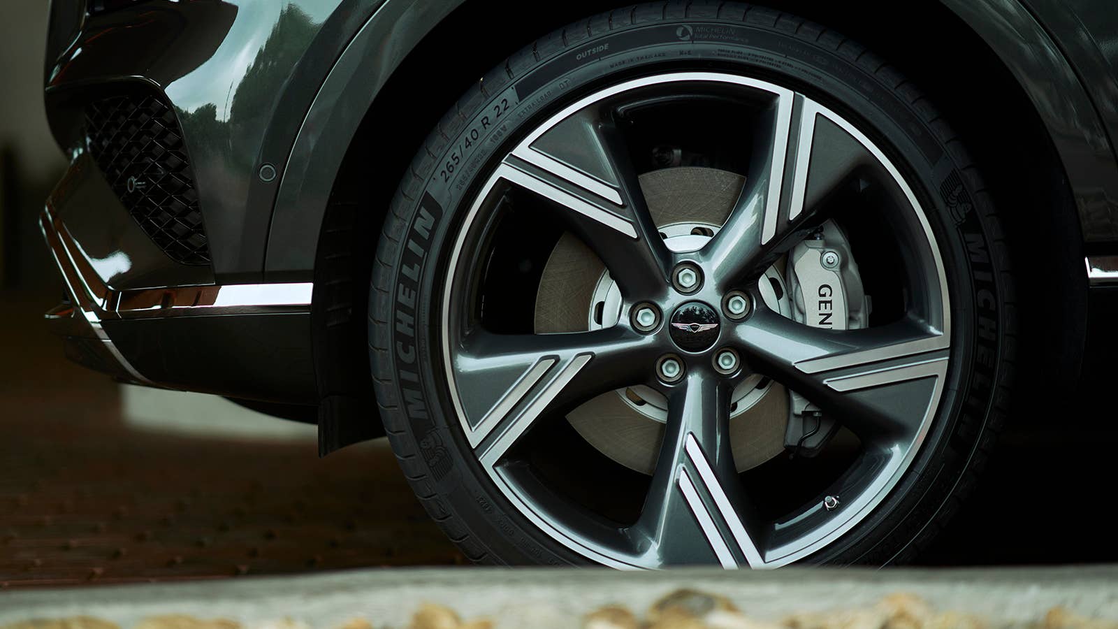2025 Genesis GV80