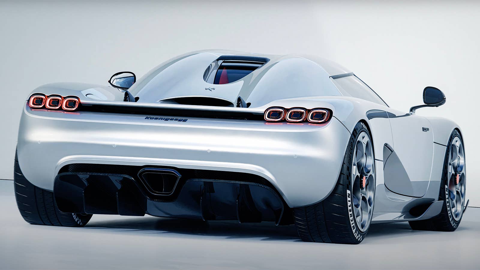Koenigsegg CC850 shown with 1,185 horsepower, fascinating gated manual ...