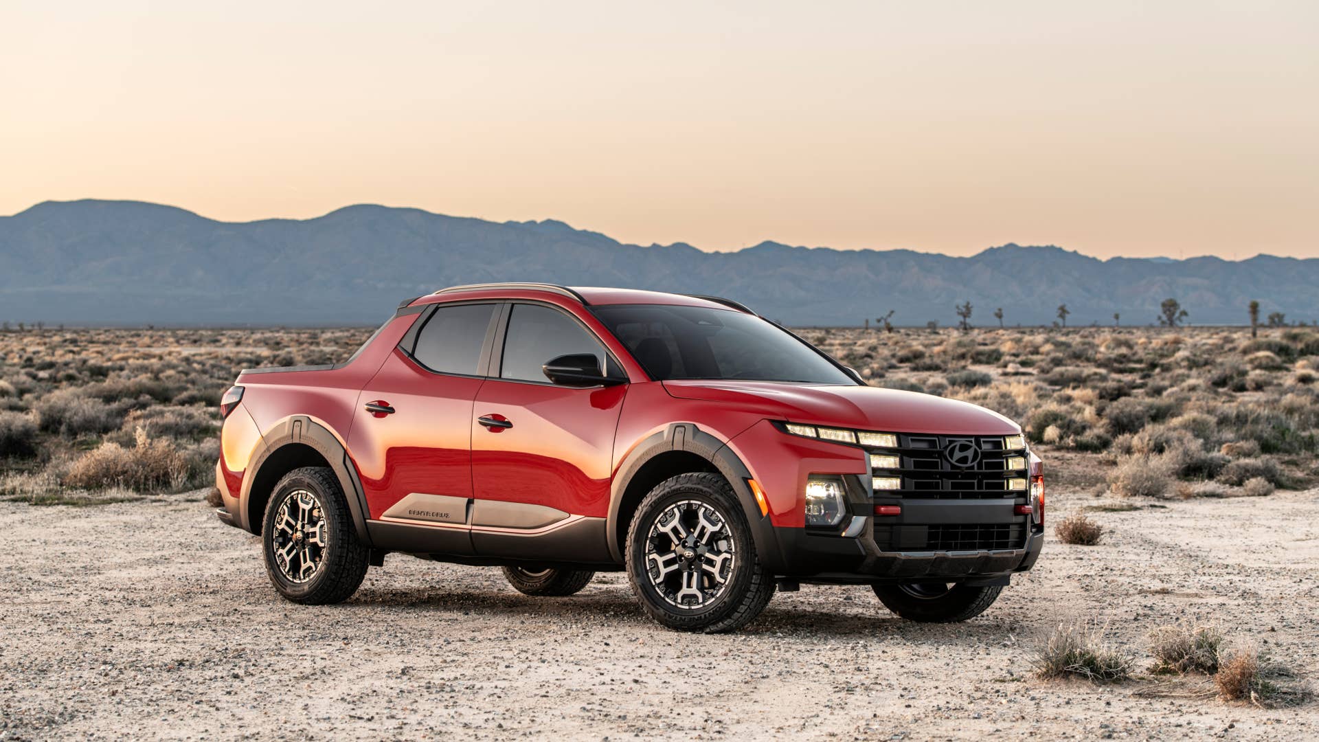 2025 Hyundai Santa Cruz adds rugged XRT trim, fresh interior at 