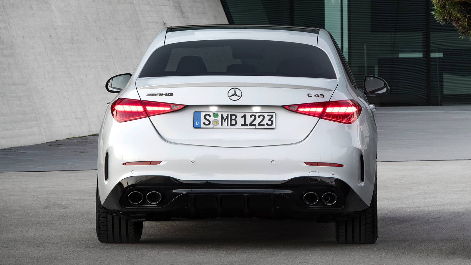 2023 Mercedes-AMG C 43